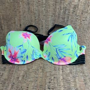 PINK Victoria’s Secret Wear Everywhere